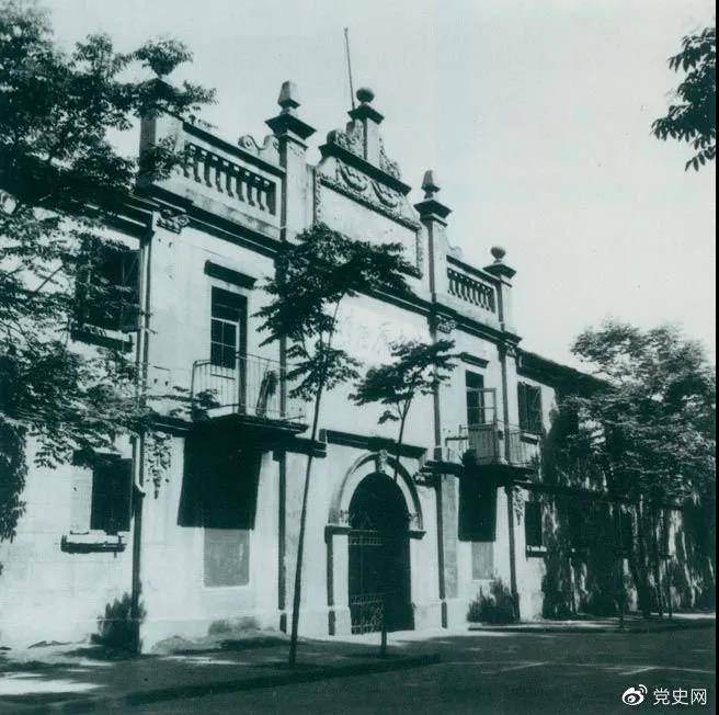 1927年4月27日，中國共產(chǎn)黨第五次全國代表大會(huì)在武漢召開。圖為大會(huì)舉行開幕式的地方。